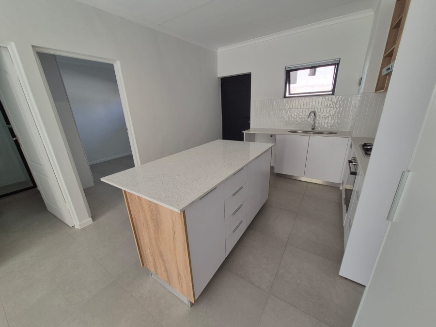 2 Bedroom Property for Sale in Vredekloof Western Cape